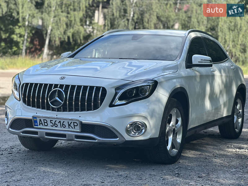 Mercedes-benz Gla-class (2017)