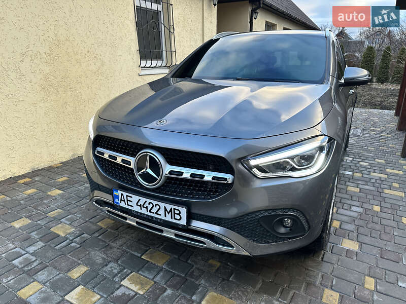 Mercedes-benz Gla-class (2020)