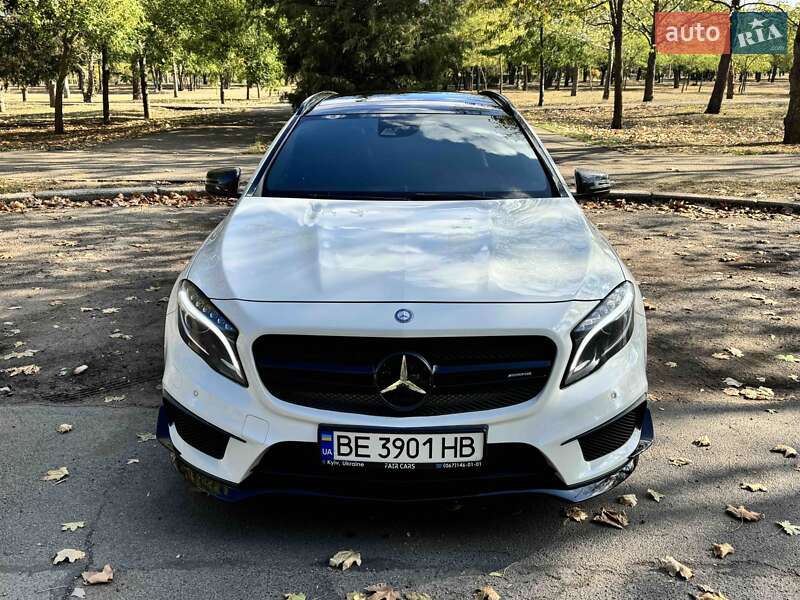 Mercedes-benz Gla-class (2016)