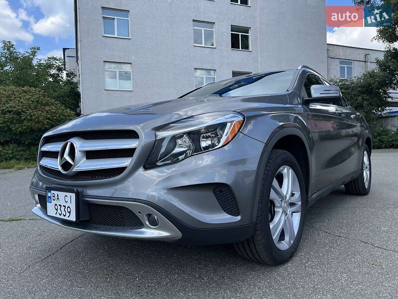 Mercedes-benz Gla-class (2015)