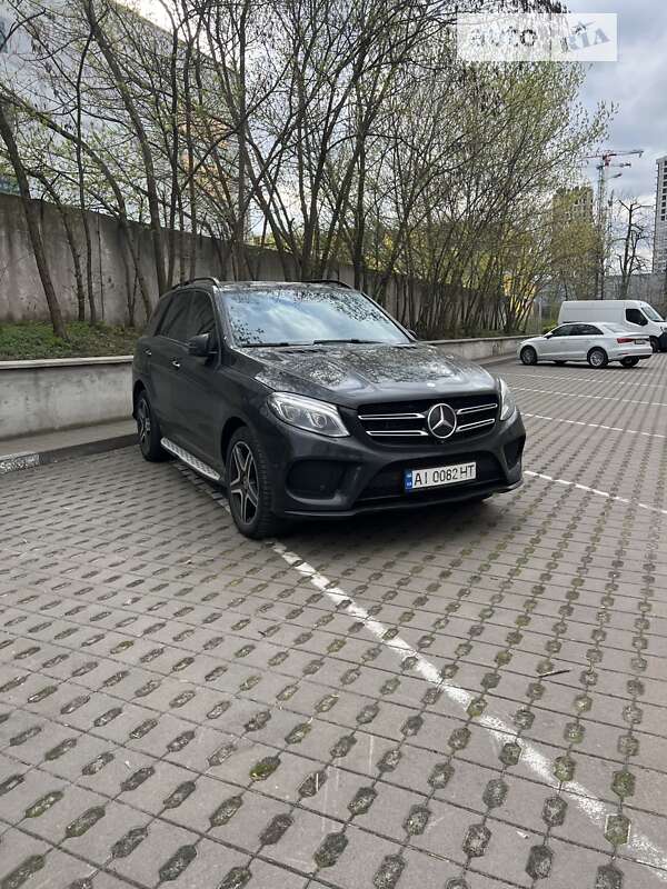 Mercedes-benz Gle-class (2015)