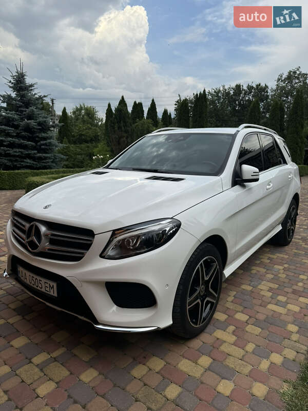 Mercedes-benz Gle-class (2017)