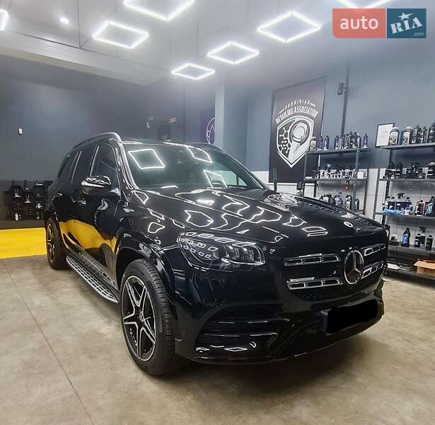 Mercedes-benz Gls-class (2023)