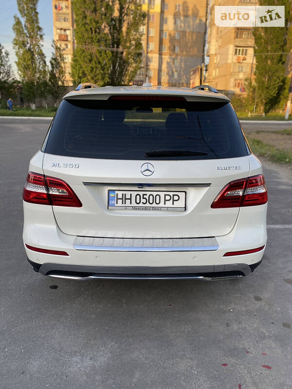 Mercedes-benz M-class (2011)