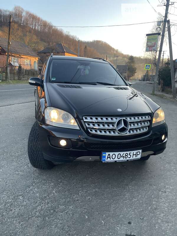 Mercedes-benz M-class (2008)