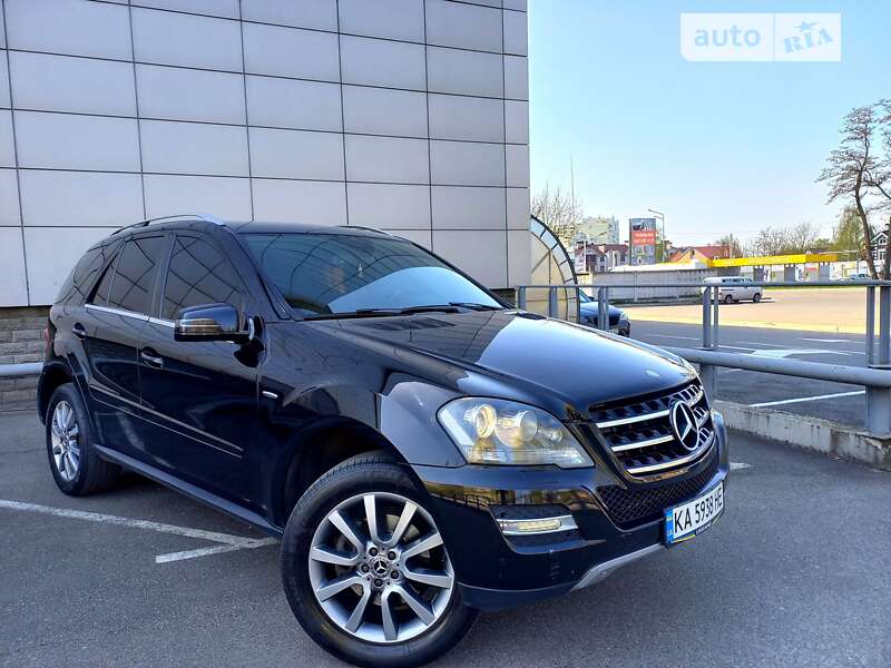 Mercedes-benz M-class (2011)