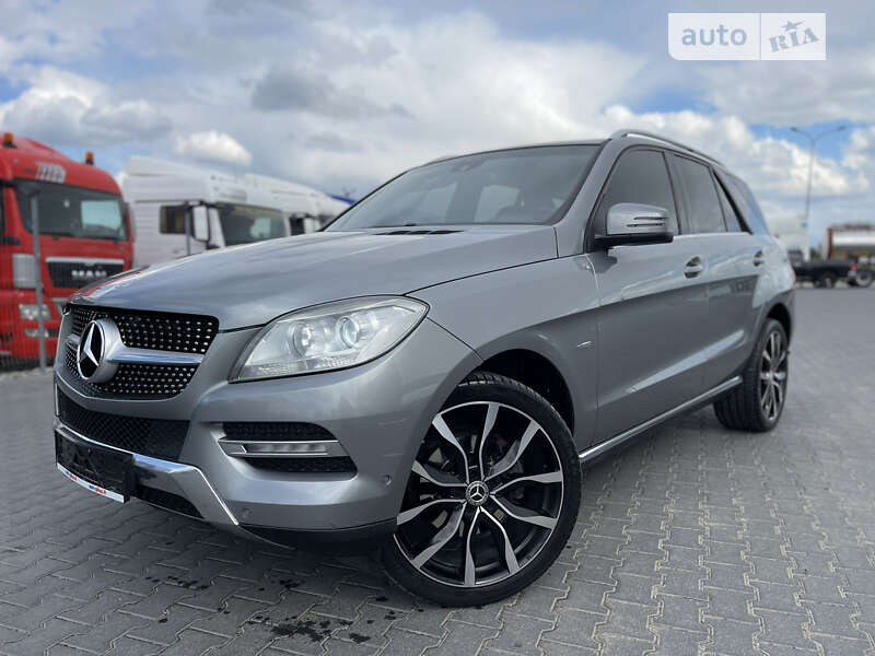 Mercedes-benz M-class (2012)