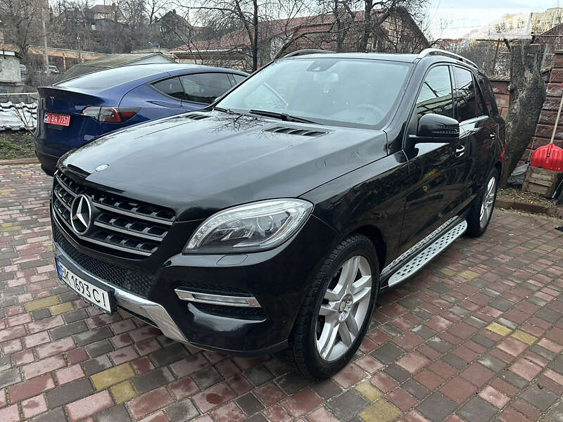 Mercedes-benz M-class (2014)