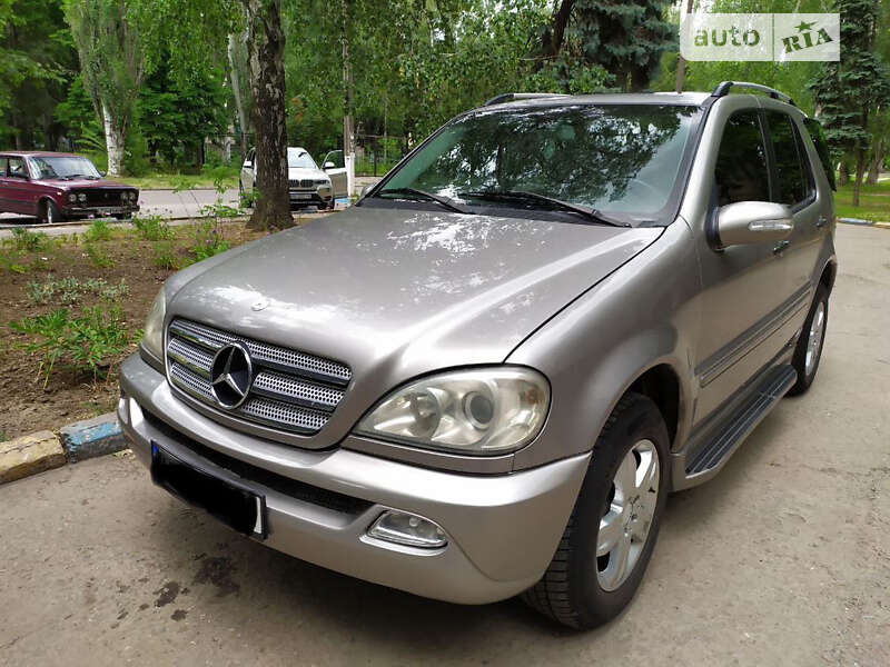 Mercedes-benz M-class (2004)
