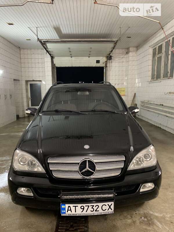 Mercedes-benz M-class (2004)