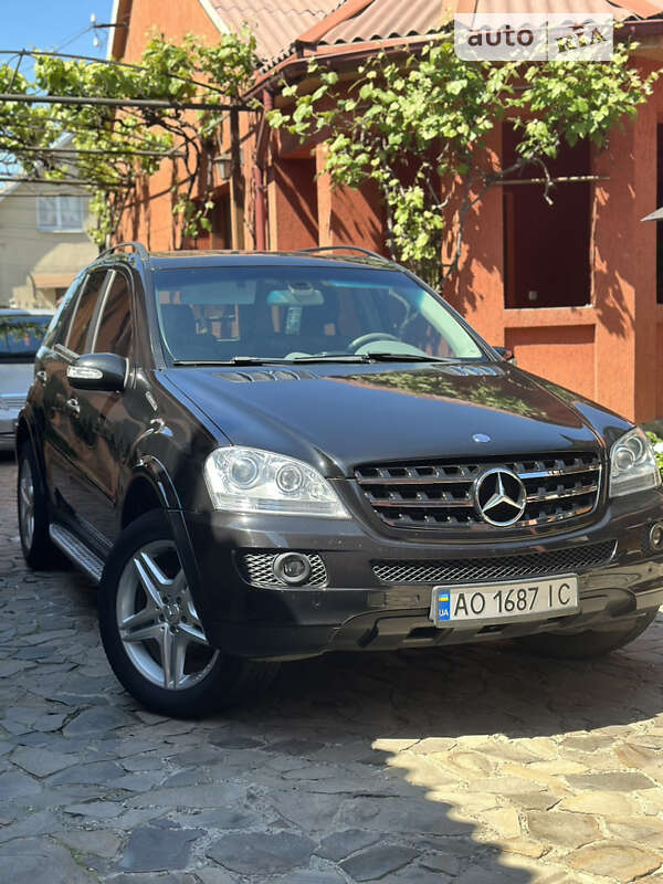 Mercedes-benz M-class (2007)