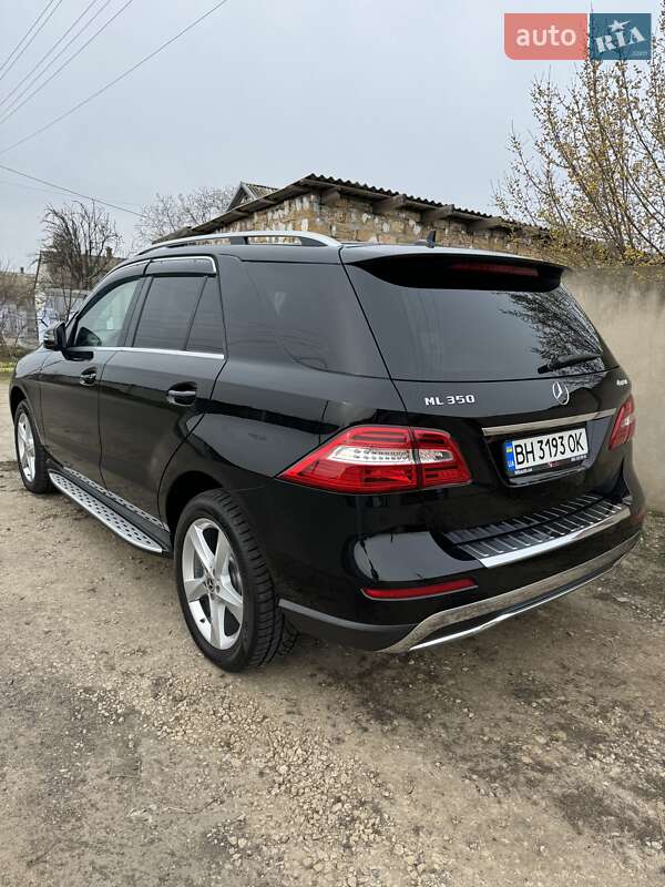 Mercedes-benz M-class (2015)