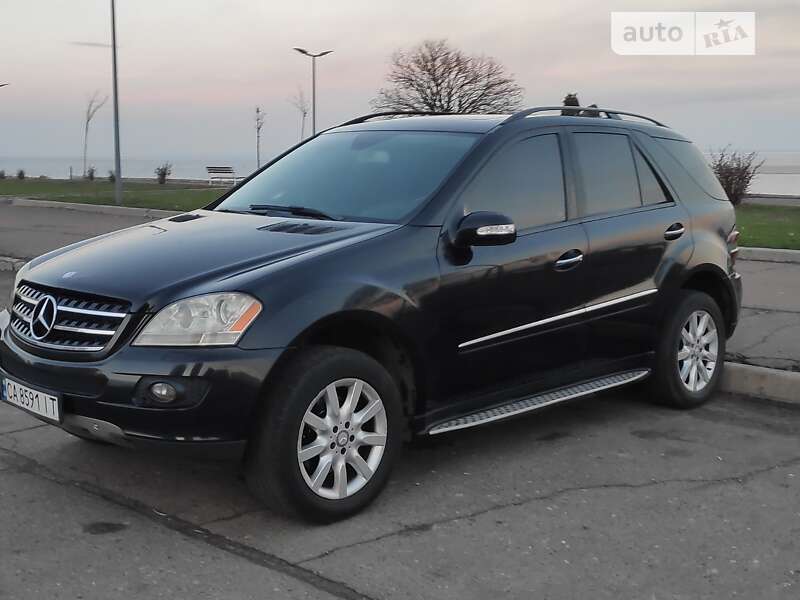 Mercedes-benz M-class (2008)