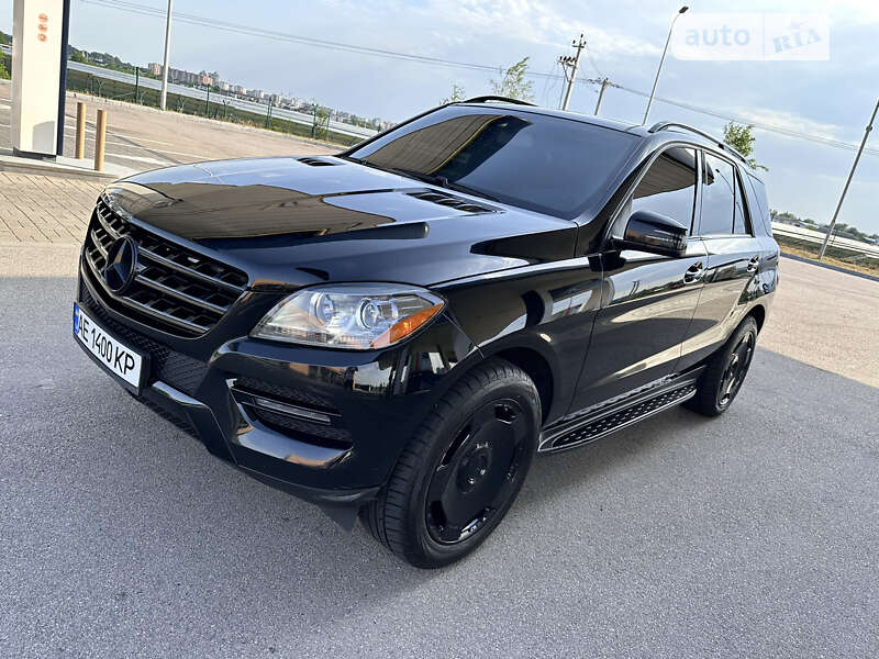 Mercedes-benz M-class (2015)