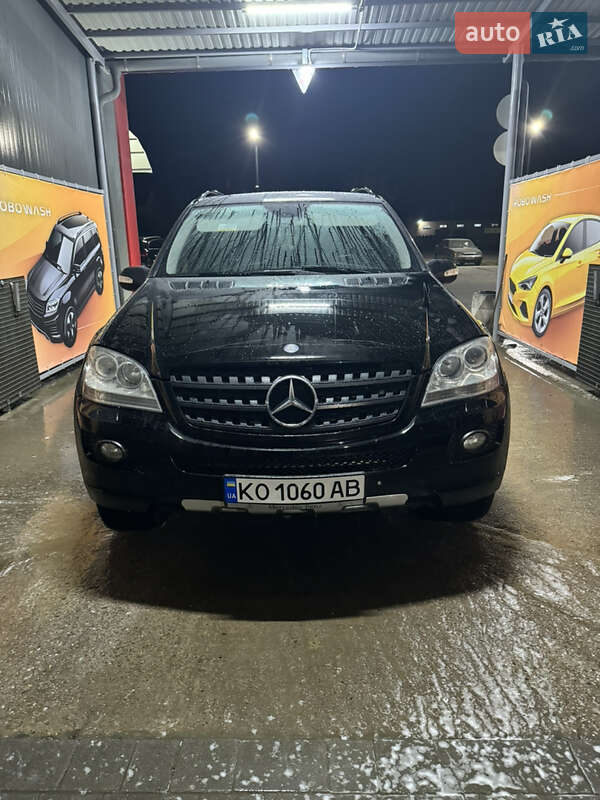 Mercedes-benz M-class (2006)