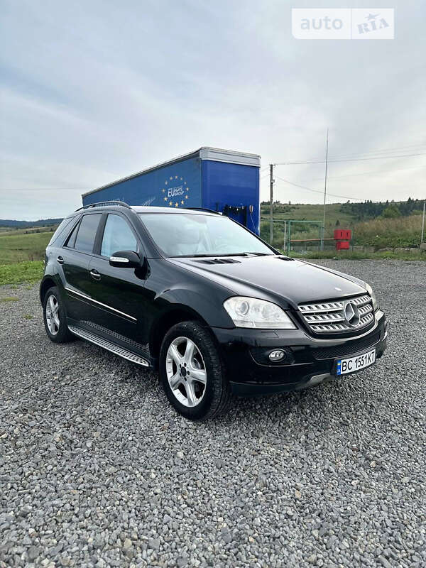 Mercedes-benz M-class (2007)