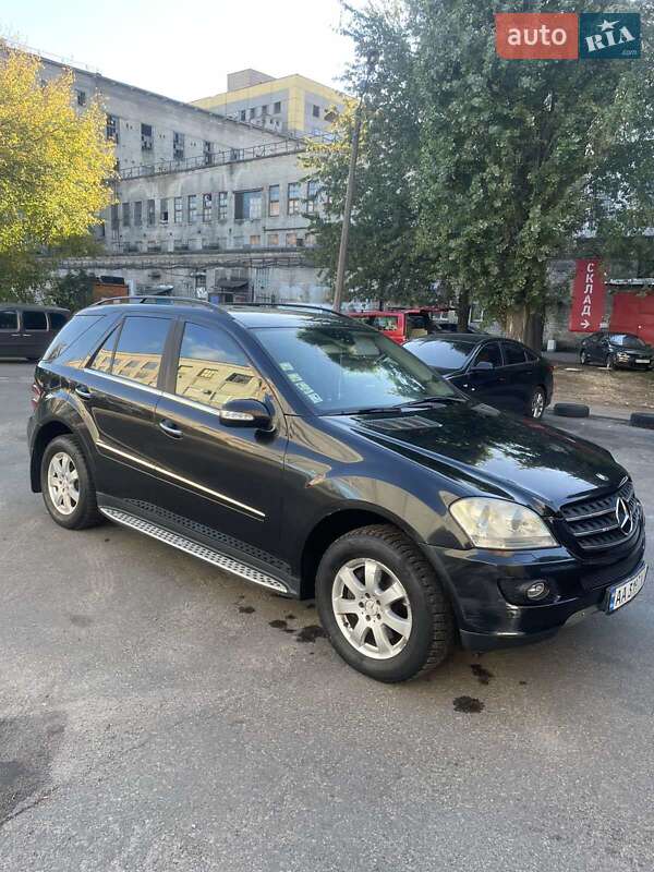 Mercedes-benz M-class (2006)
