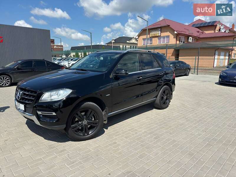 Mercedes-benz M-class (2011)