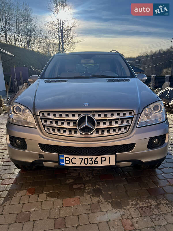 Mercedes-benz M-class (2007)