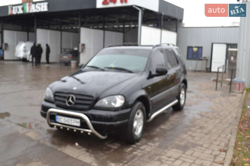 Mercedes-benz M-class (2001)