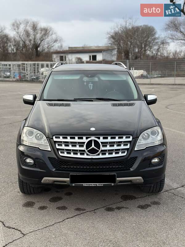 Mercedes-benz M-class (2008)