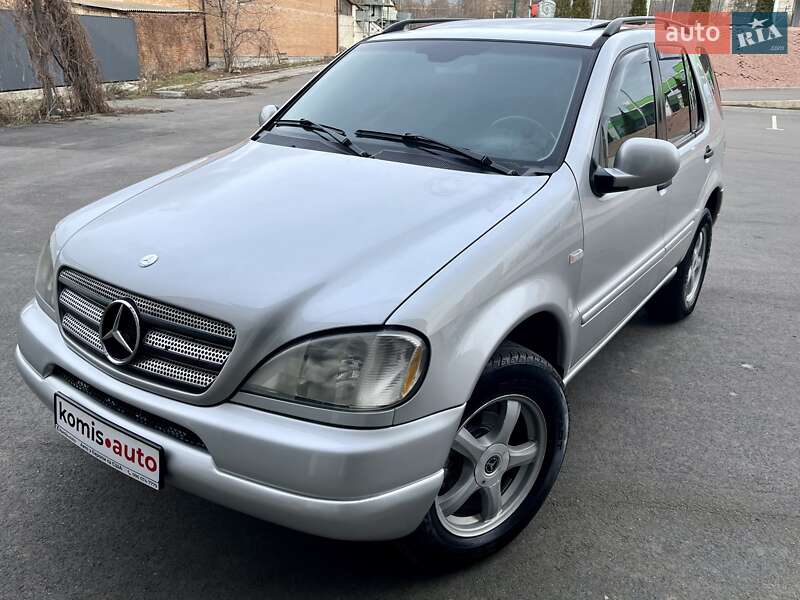 Mercedes-benz M-class (2001)