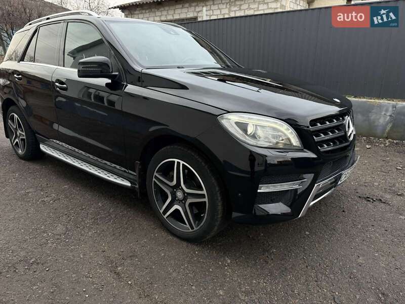 Mercedes-benz M-class (2014)