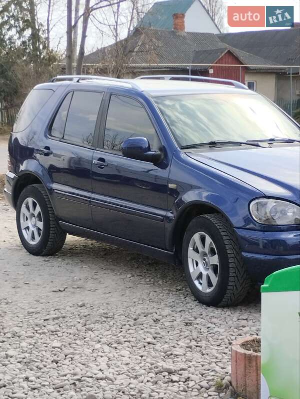 Mercedes-benz M-class (2001)