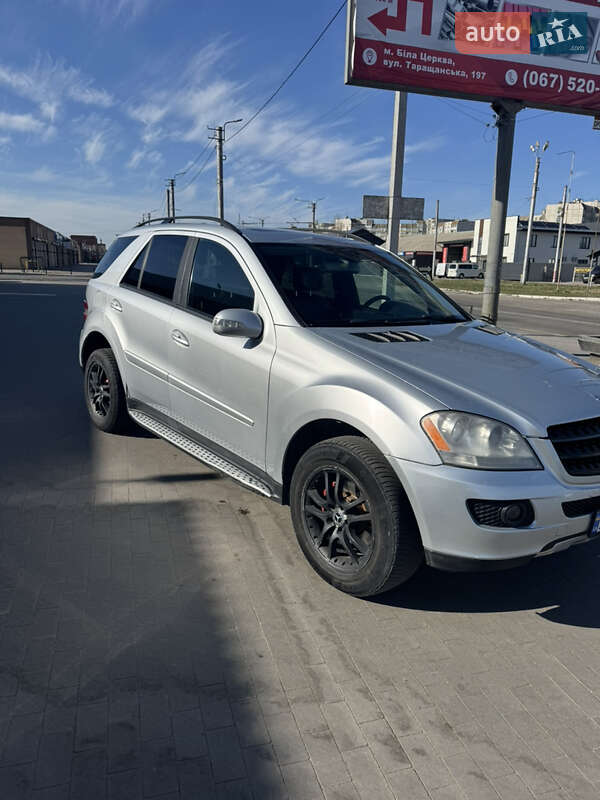 Mercedes-benz M-class (2006)