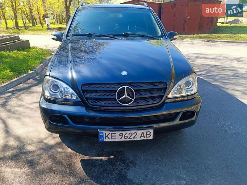 Mercedes-benz M-class (2003)