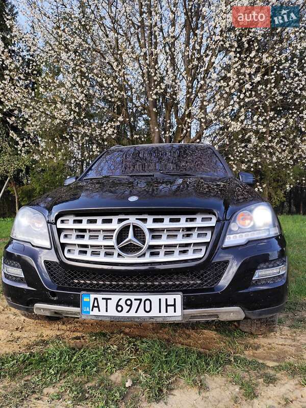 Mercedes-benz M-class (2011)