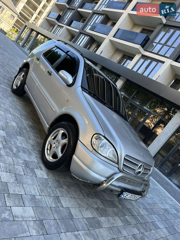 Mercedes-benz M-class (2001)