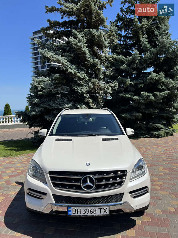 Mercedes-benz M-class (2011)