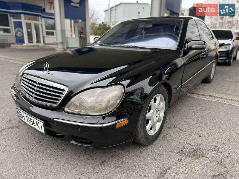 Mercedes-benz S-class (2001)