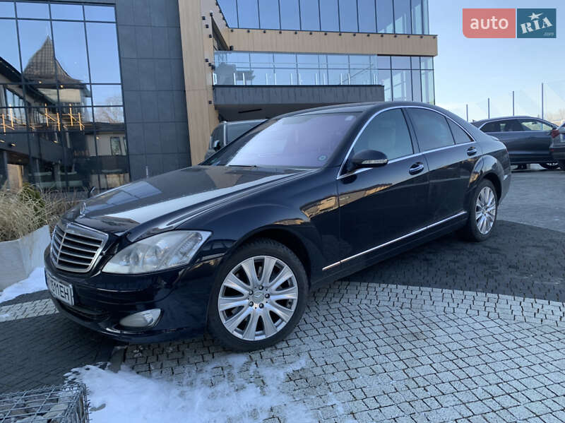 Mercedes-benz S-class (2007)