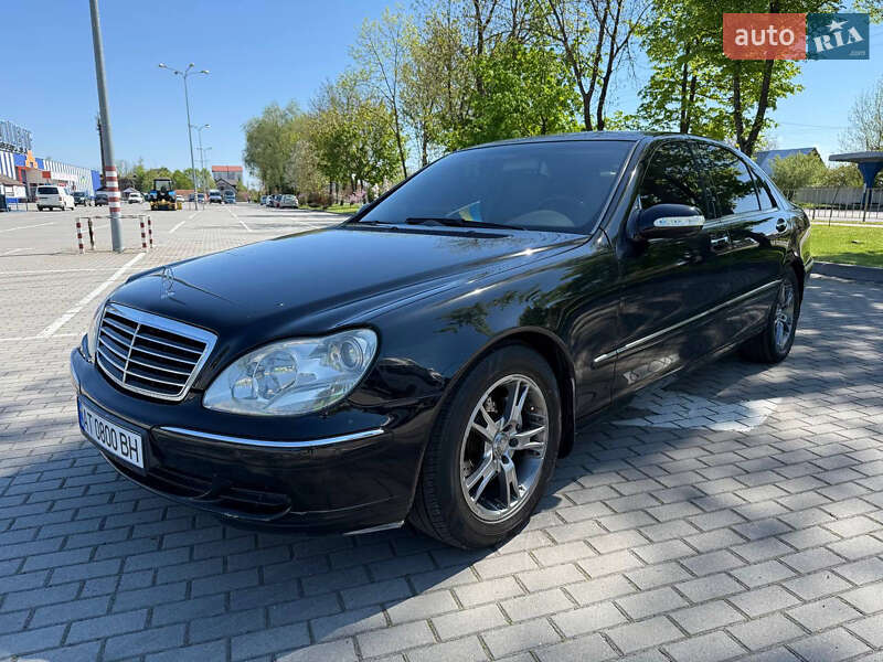 Mercedes-benz S-class (2005)