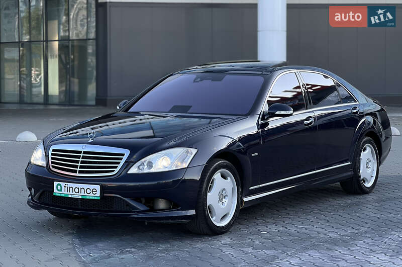 Mercedes-benz S-class (2006)