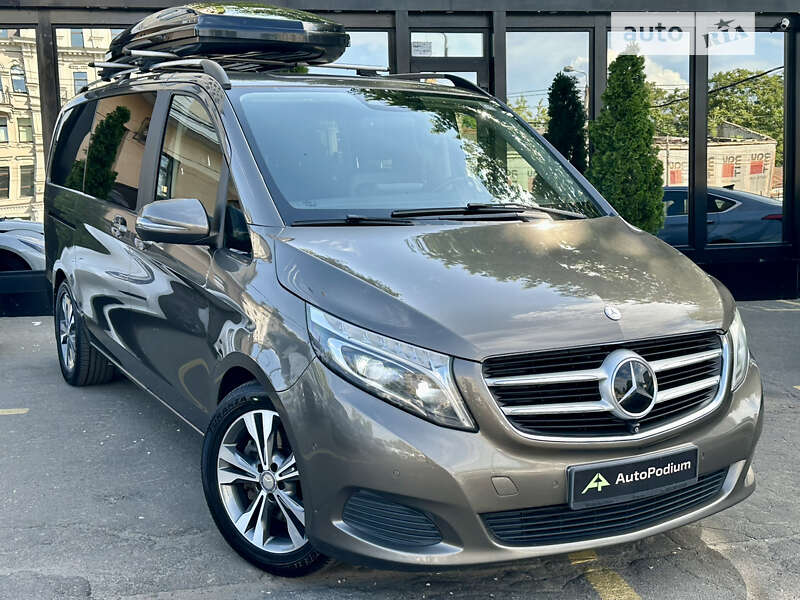 Mercedes-benz V-class (2017)