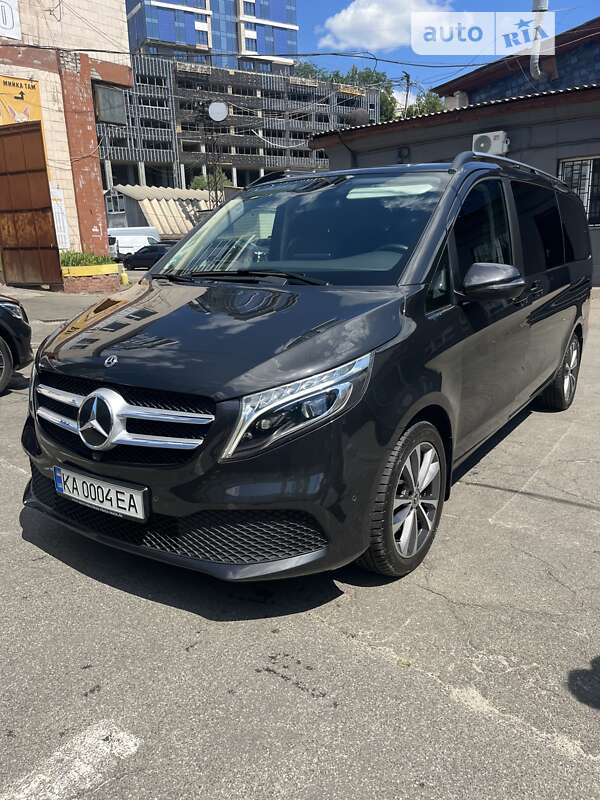 Mercedes-benz V-class (2019)