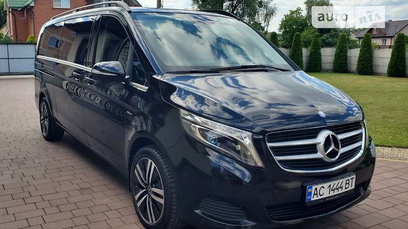 Mercedes-benz V-class (2016)