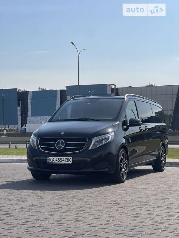 Mercedes-benz V-class (2017)