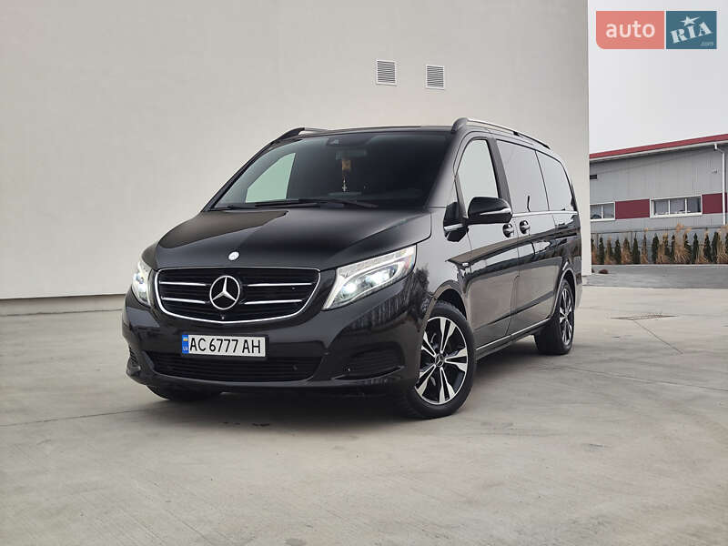 Mercedes-benz V-class (2014)