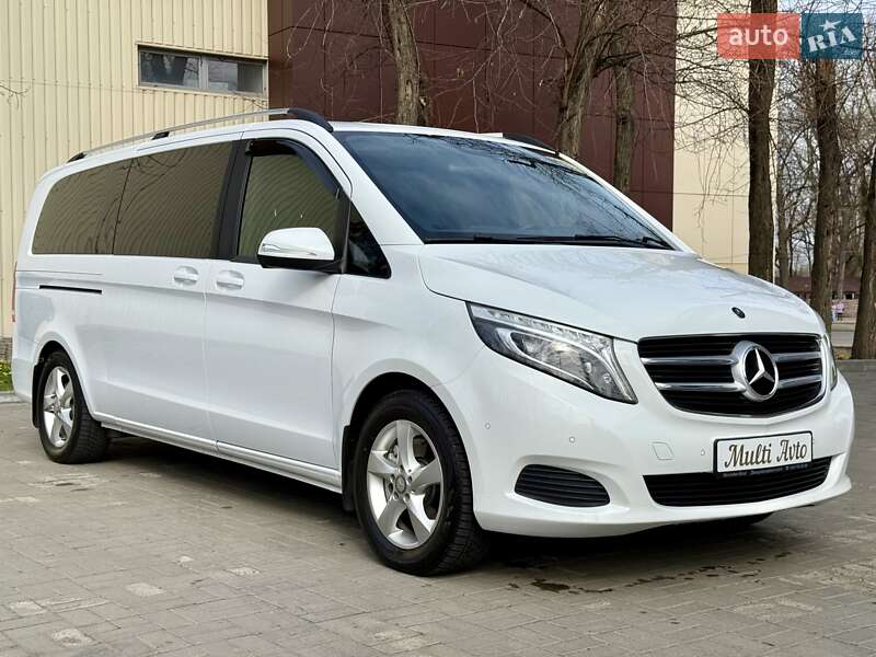 Mercedes-benz V-class (2016)