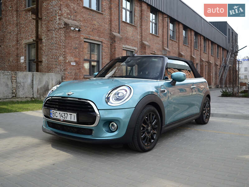 Mini Cooper (2020)