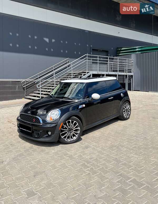 Mini Cooper (2012)