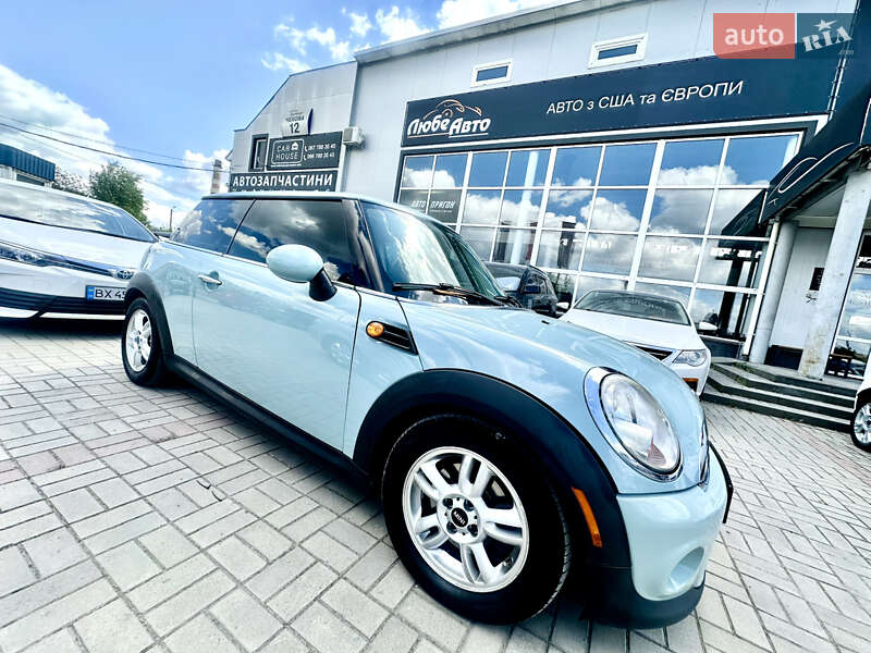 Mini Cooper (2013)