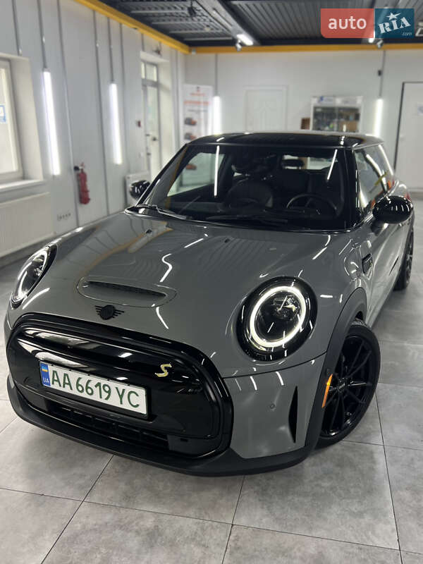 Mini Cooper (2022)