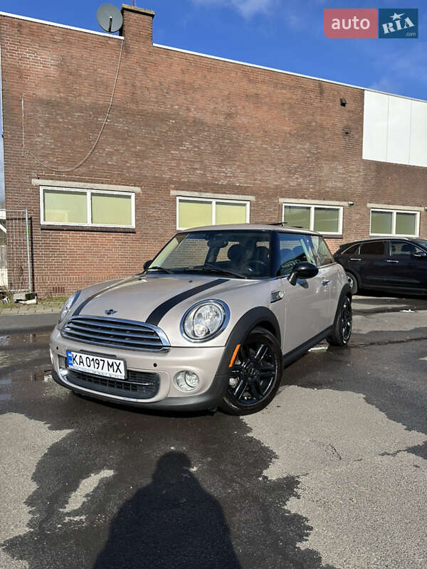 Mini Coupe (2013)