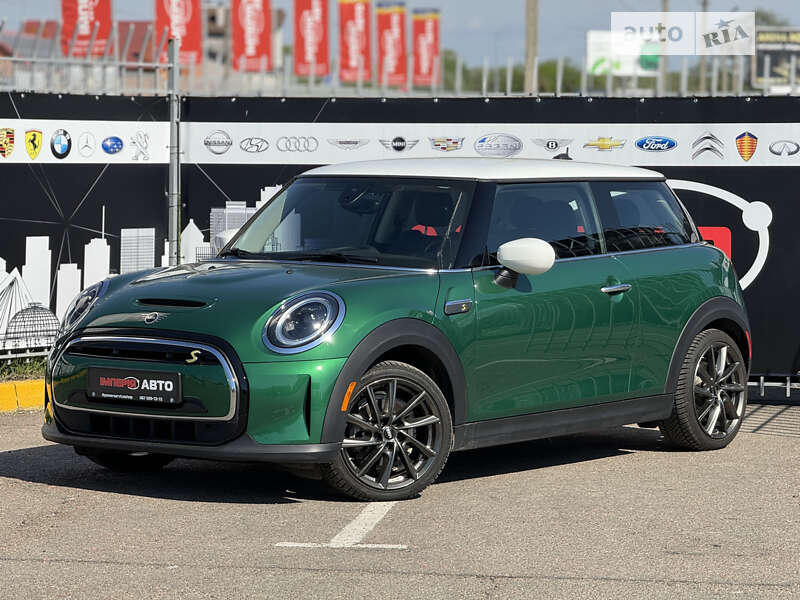Mini Cooper (2021)