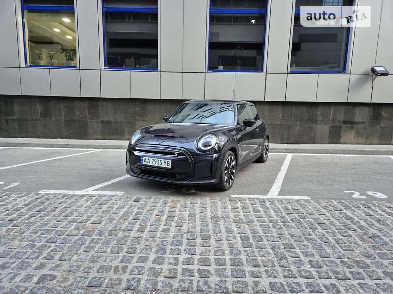 Mini Electric (2021)